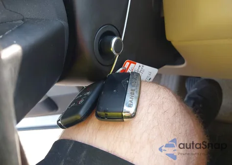 2016 Land Rover Range Rover 3.0L V6 Turbocharged Diesel Hse Td6 from USA, damaged, VIN SALGS2KF4GA263353